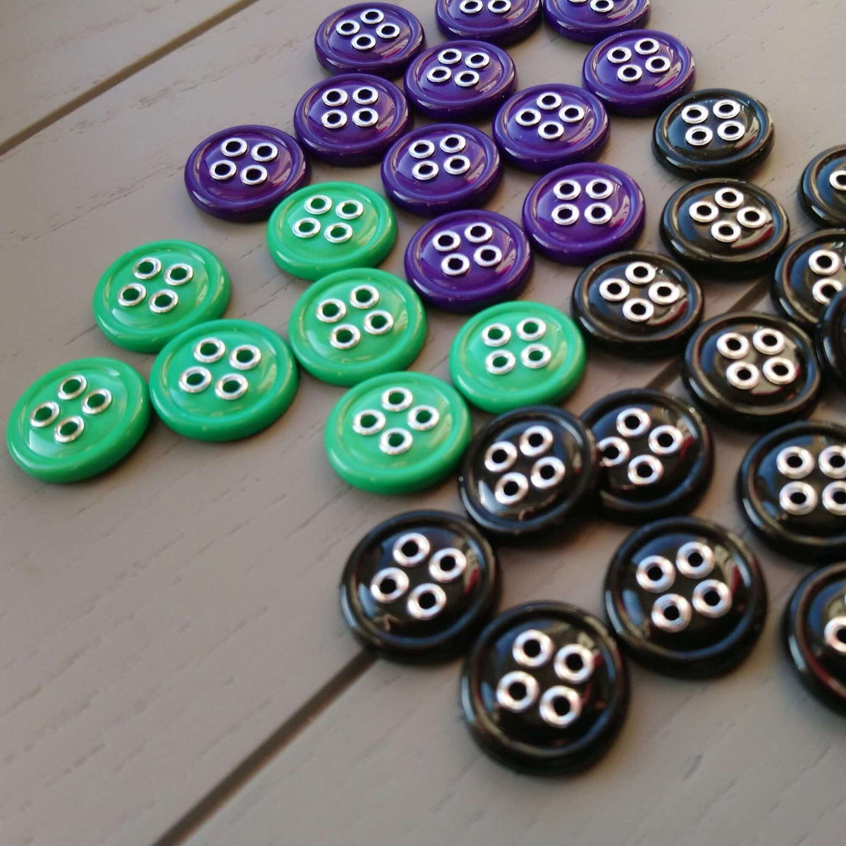 15mm 4 Hole Plastic Buttons | The Crafty Animal UK