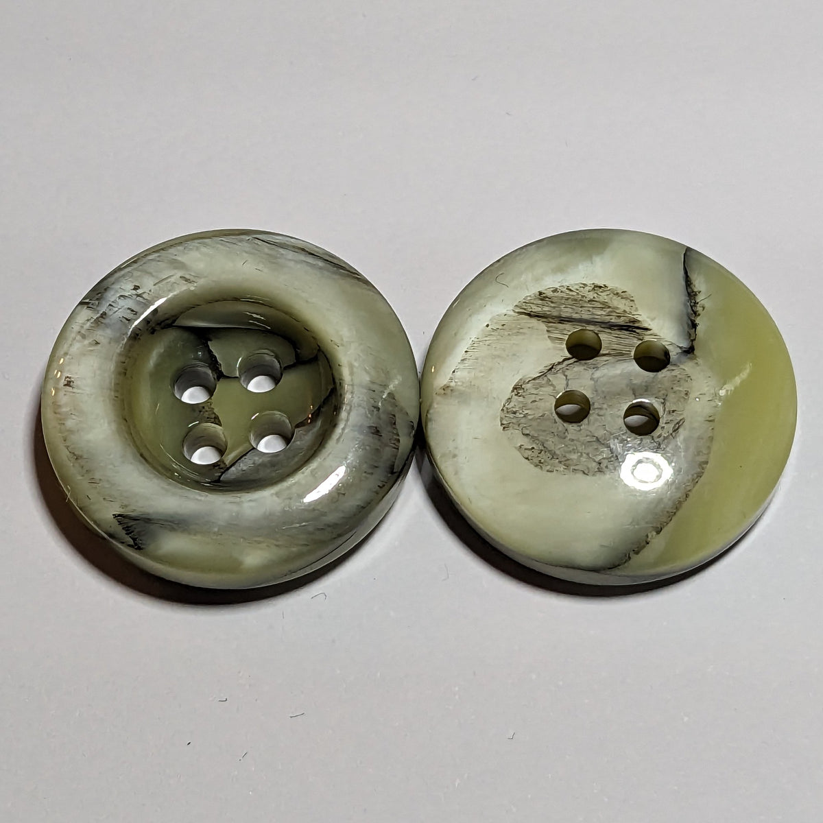 23mm grey/green marbled effect 4 hole plastic buttons - 2